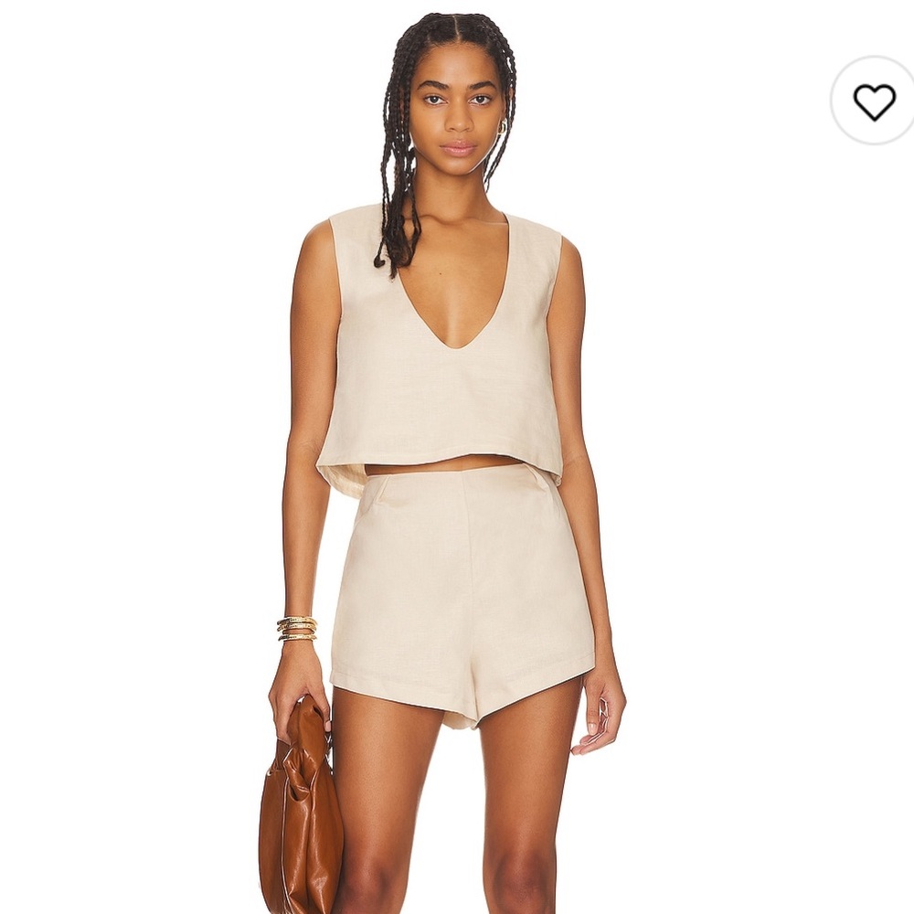 REVOLVE Beige High-Waist Shorts Set